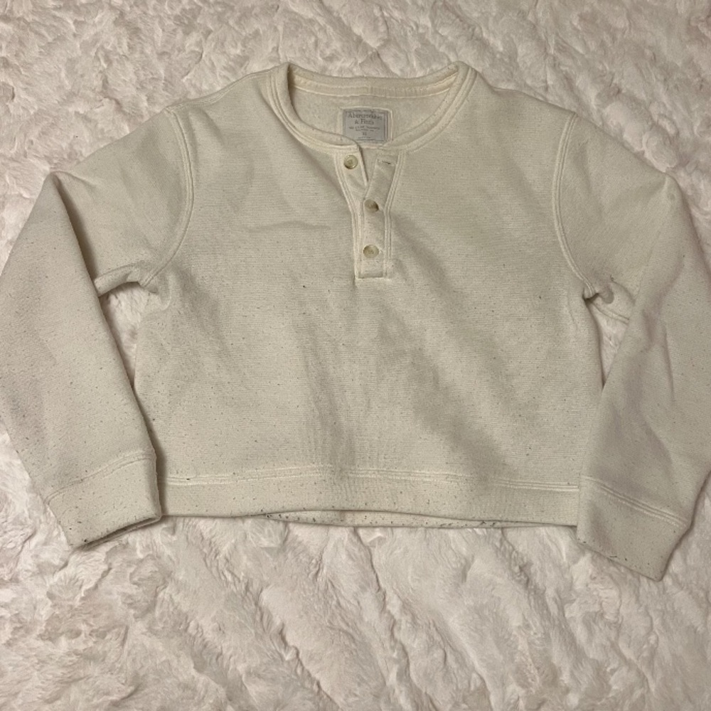 Abercrombie & Fitch White Fuzzy Long Sleeve Pullover